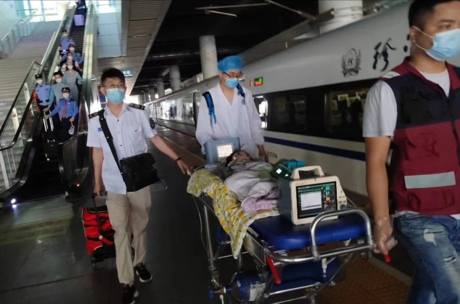 松溪县高铁转运公司